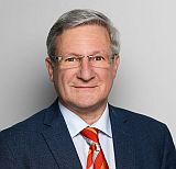 DITF verabschieden Professor Michael Doser in den Ruhestand
